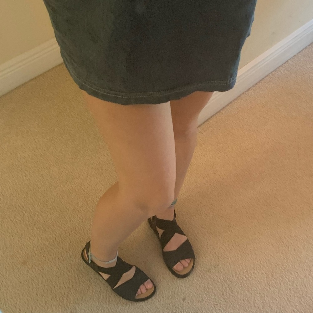 Sandals - Picture 2 of 4